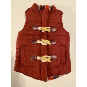 Boy’s XS Red Puffer Vest  EUC great for family or holiday/winter photos